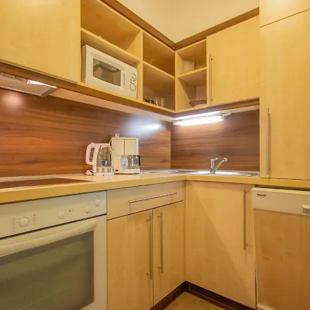 Alpin-7 By Interhome Daire Sölden